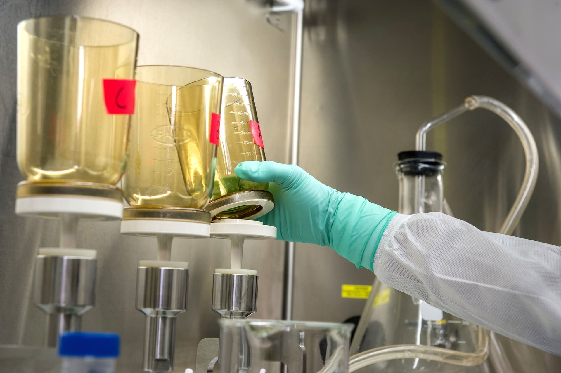 Servicios de soporte integral con la validación, verificación y acreditación ante la EMA para tus equipos de laboratorio